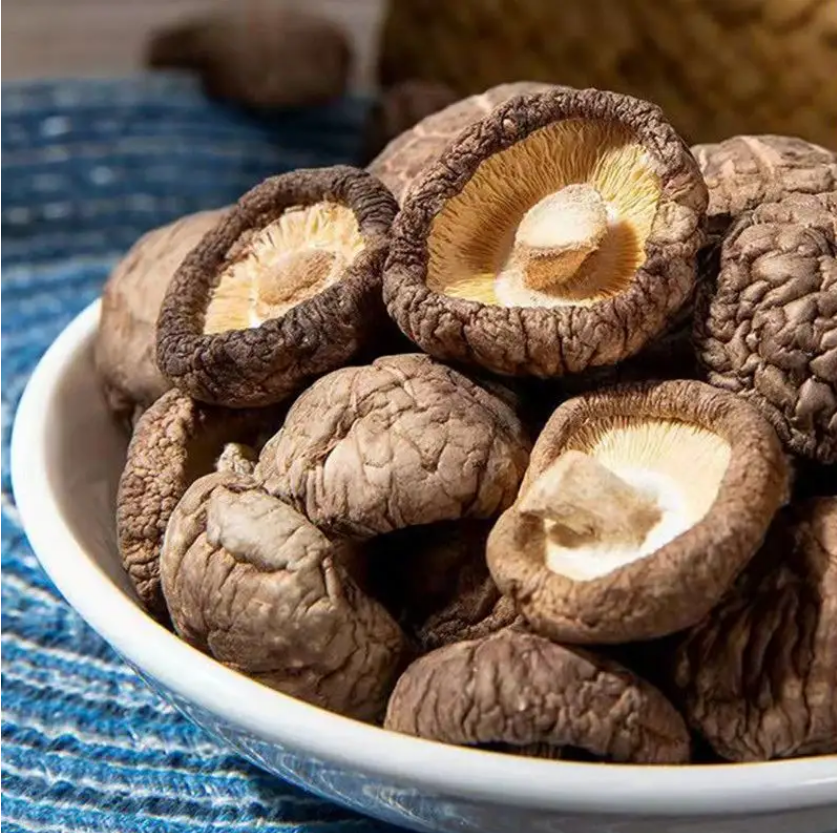 【阿亮香菇園】採摘園自產自銷，精品香菇乾！人工採摘烘乾！每一朵都超大顆！